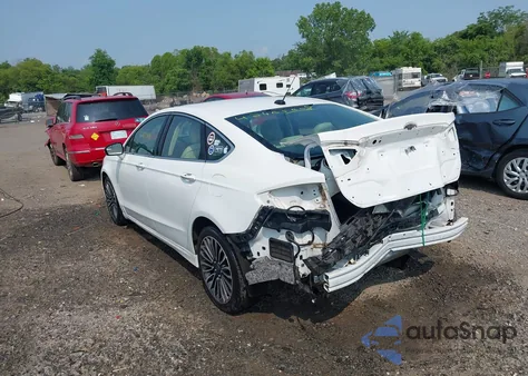 2018 Ford Fusion Titanium z USA, uszkodzony, nr VIN 3FA6P0D97JR247621